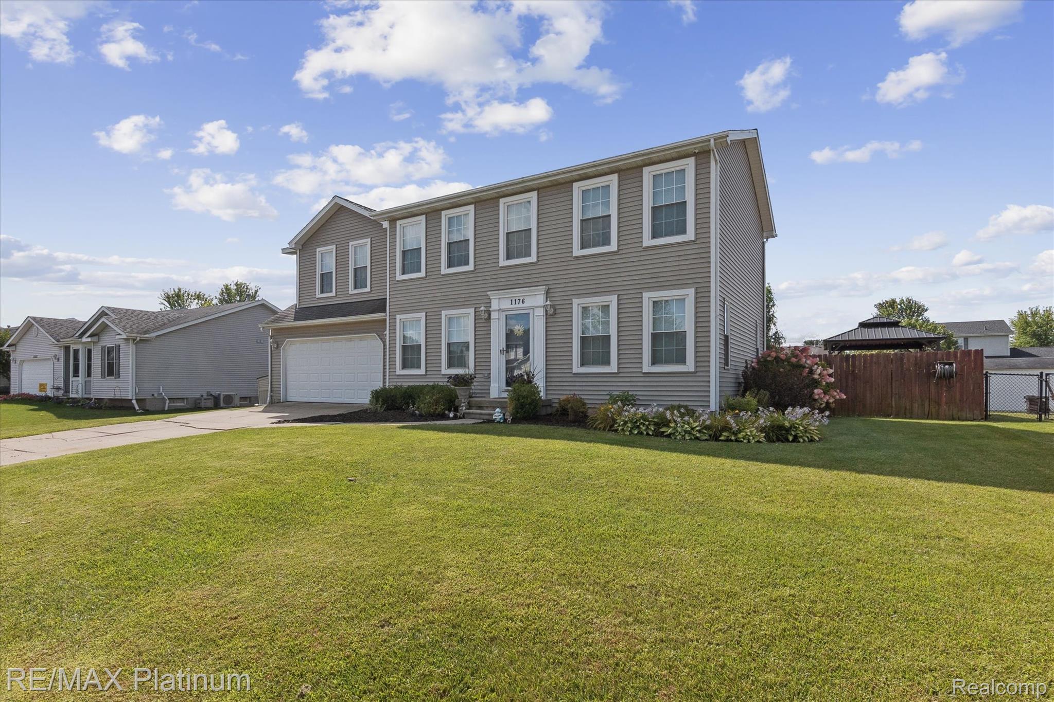 1176 Summerset Drive