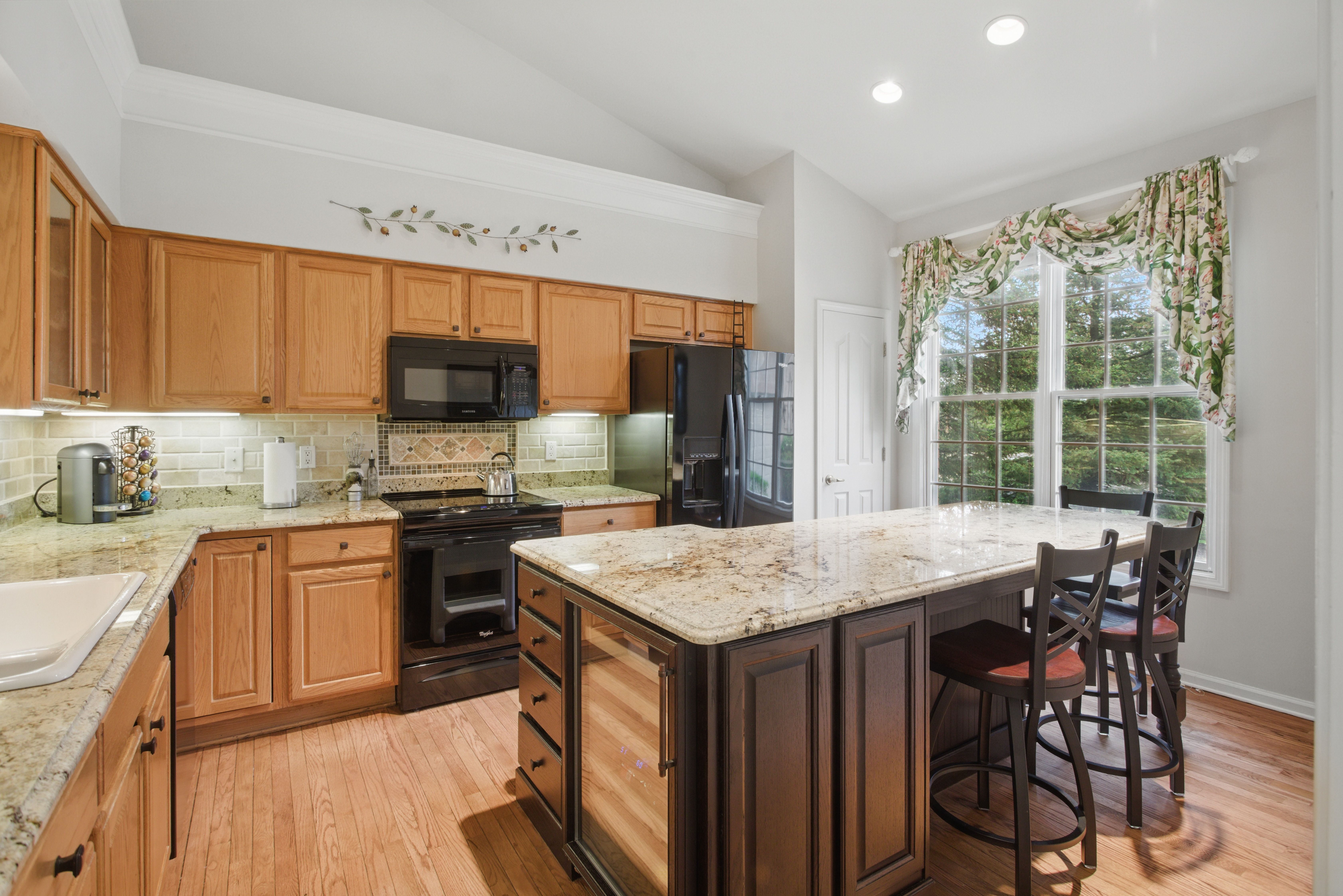 Plymouth Charter Township Wayne, Michigan 48170, United States, 3 Bedrooms Bedrooms, ,3 BathroomsBathrooms,Residential,Pending,130020