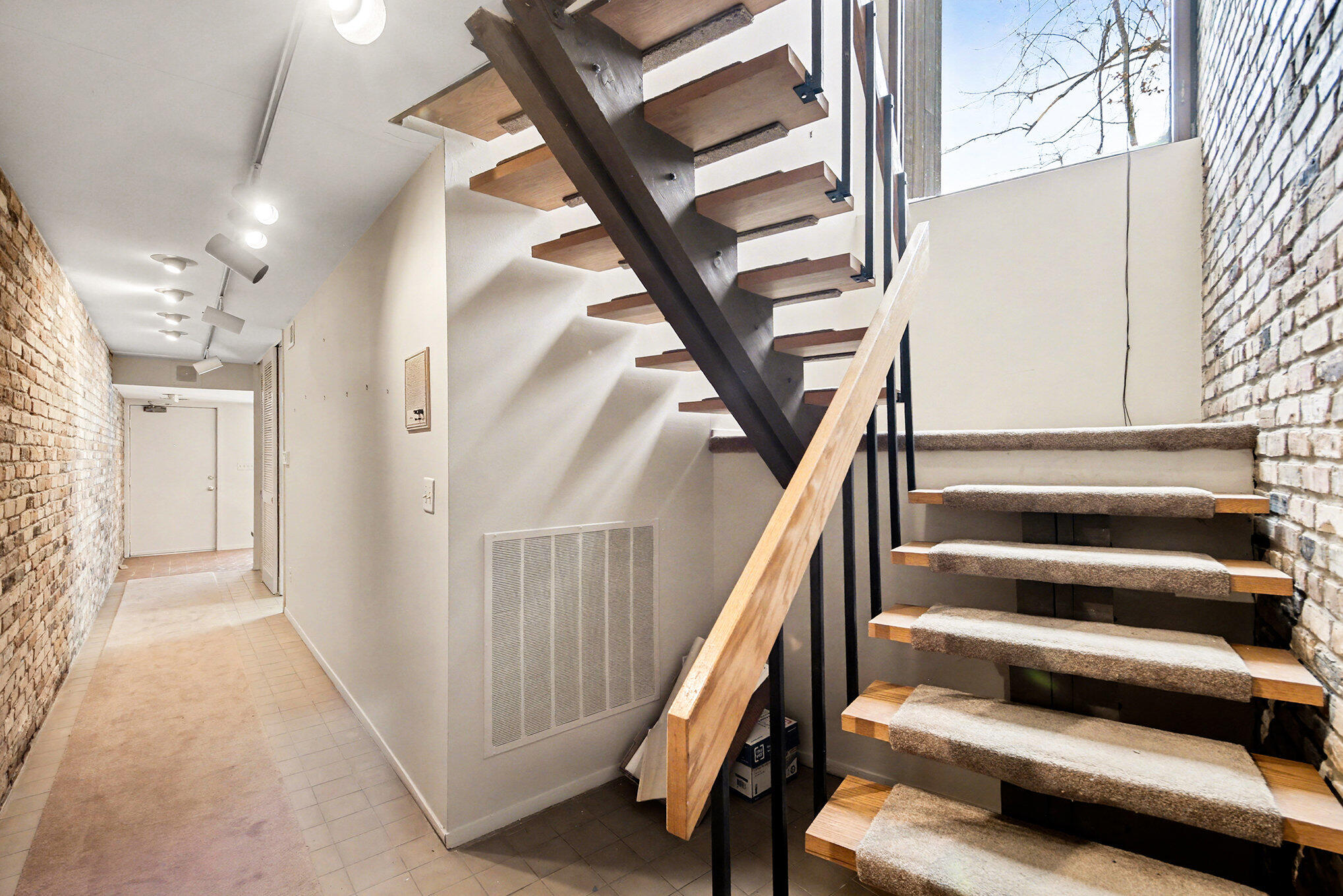 1443 Mount Mercy Drive NW