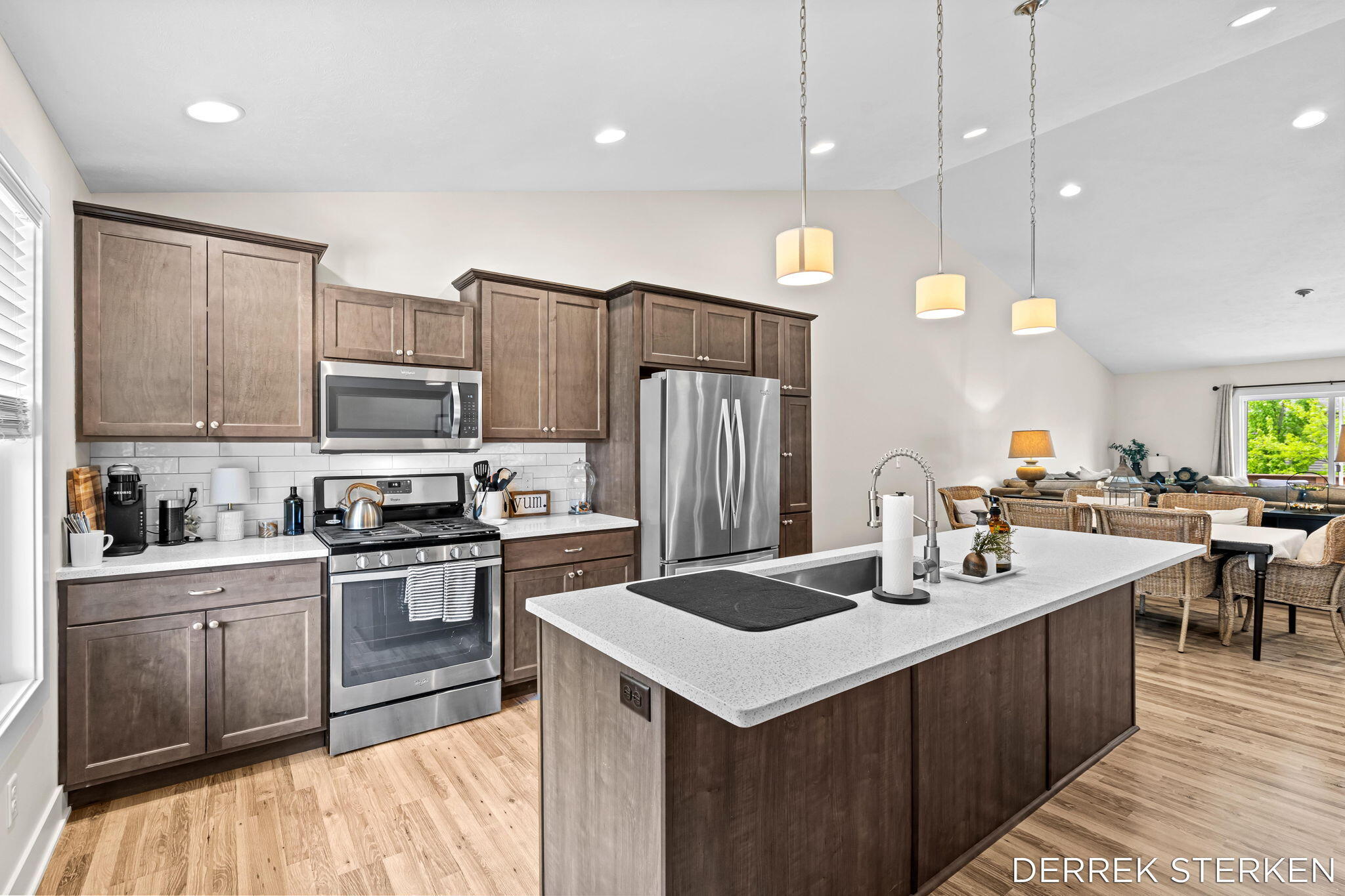 2983 Raspberry Lane