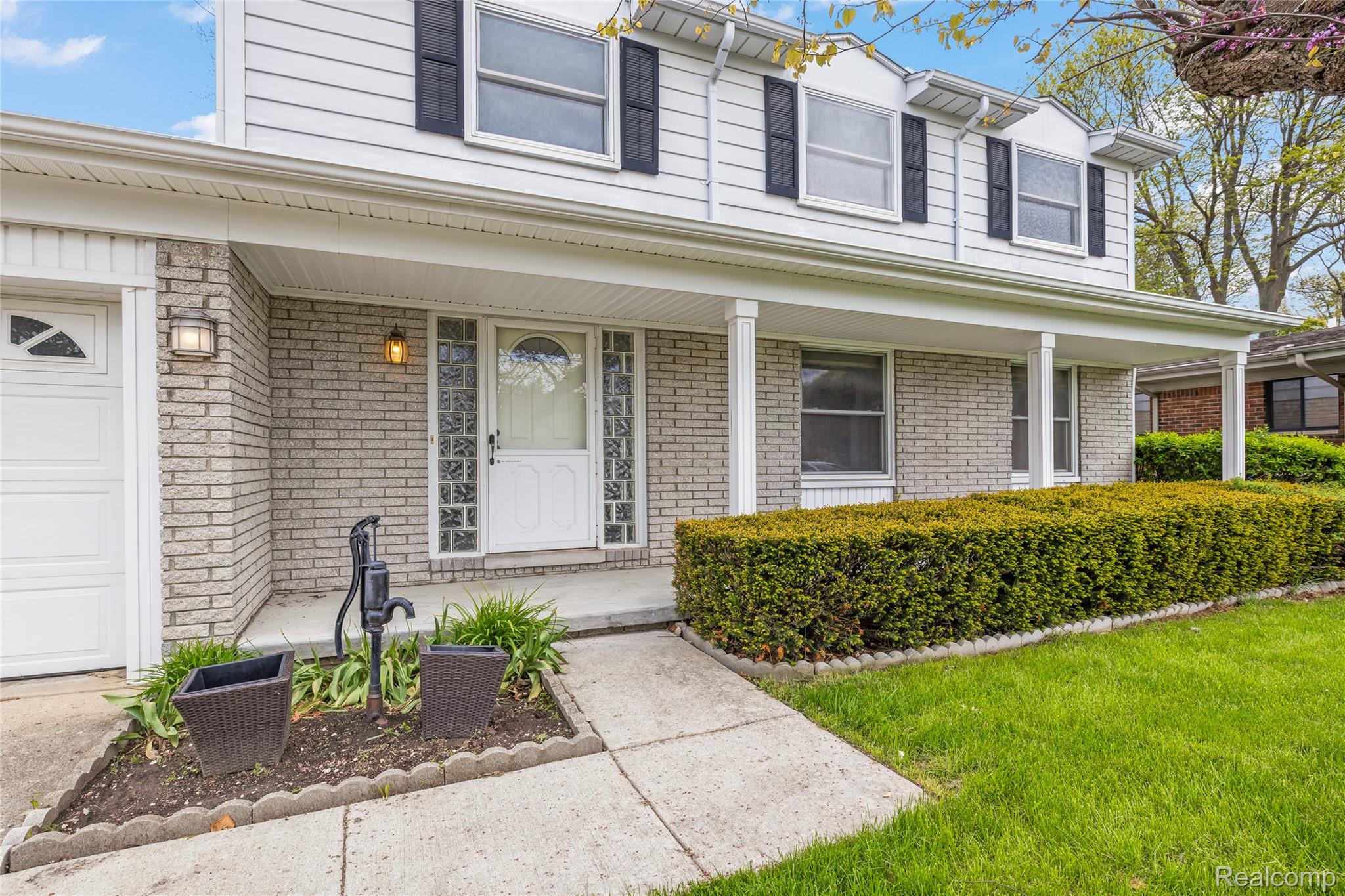 6748 Brookshire Drive