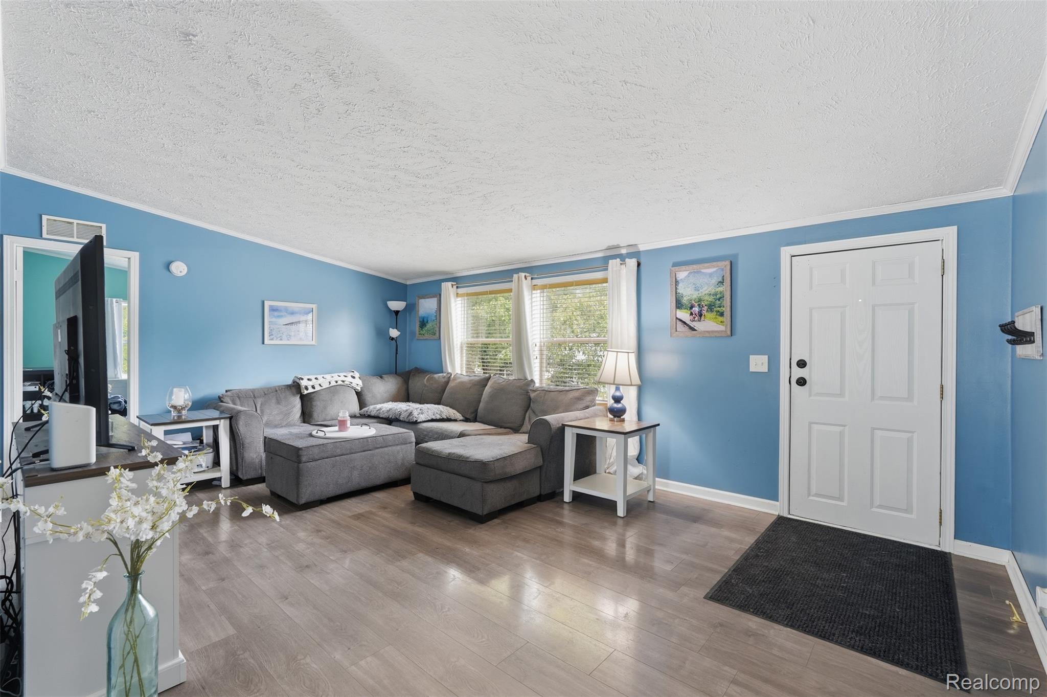 4729 Turtle Creek Drive