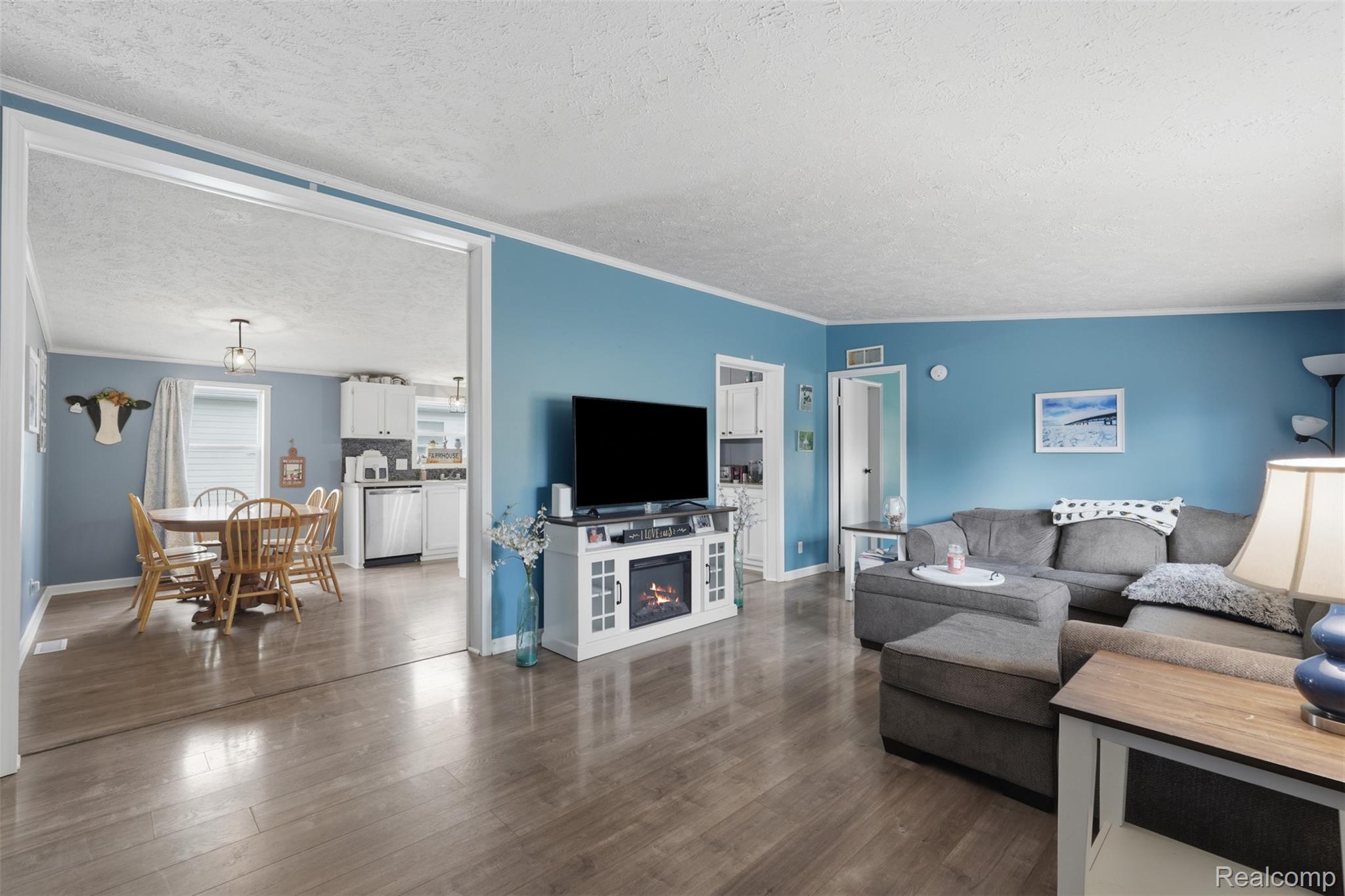 4729 Turtle Creek Drive