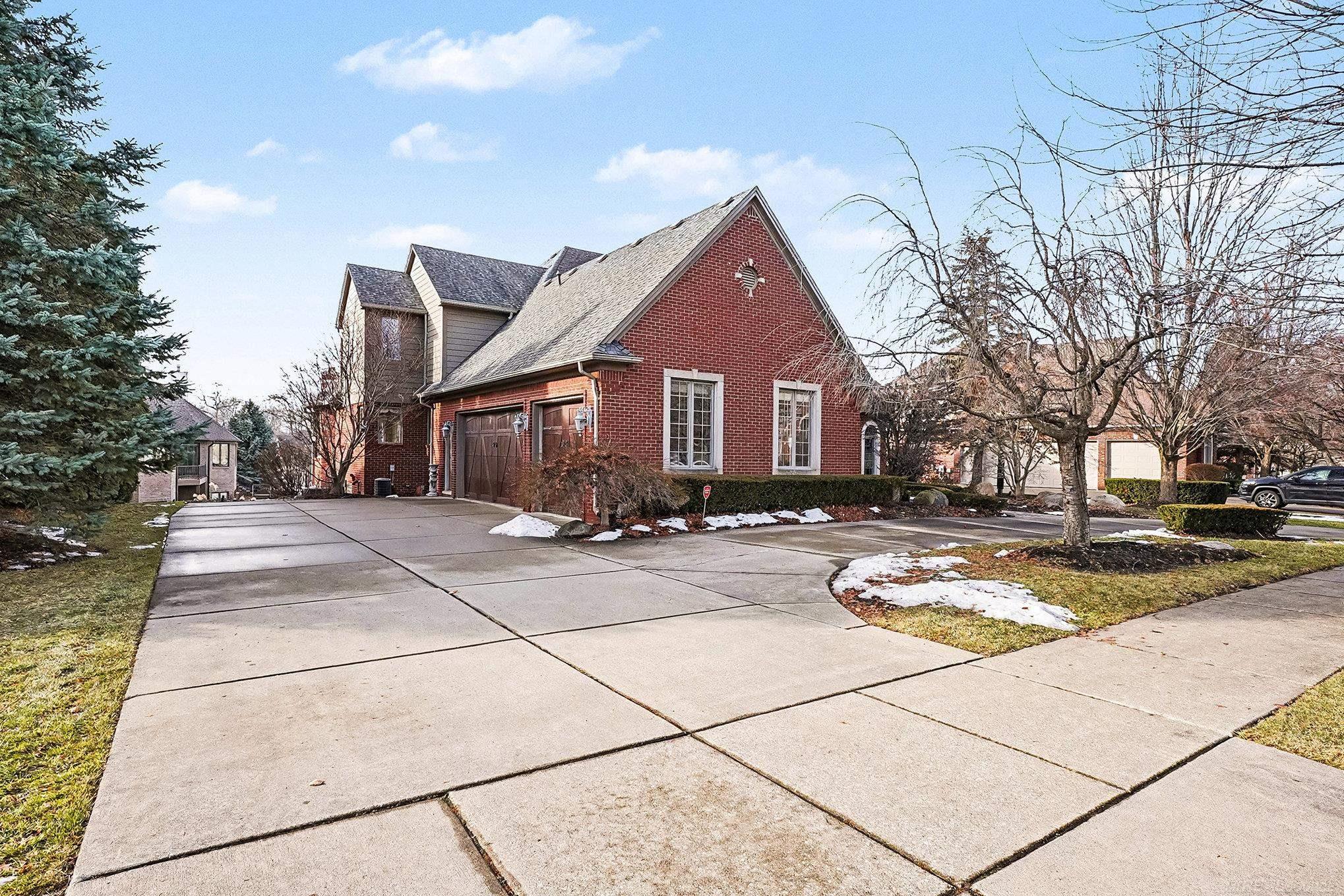 56187 Nickelby Street