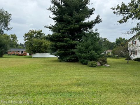 0000 Ellisia Road Commerce Charter Township MI 48382