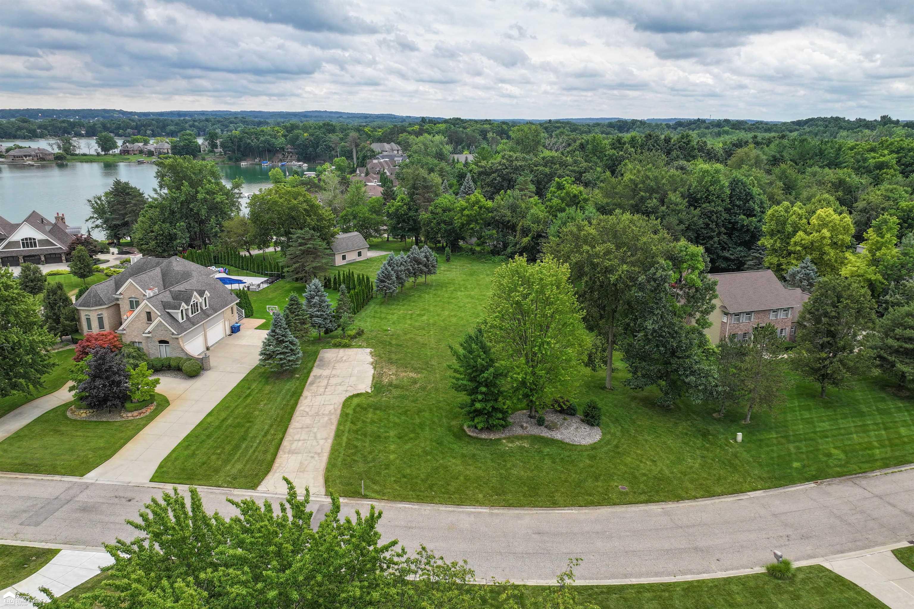 4299 Lake Farms Court