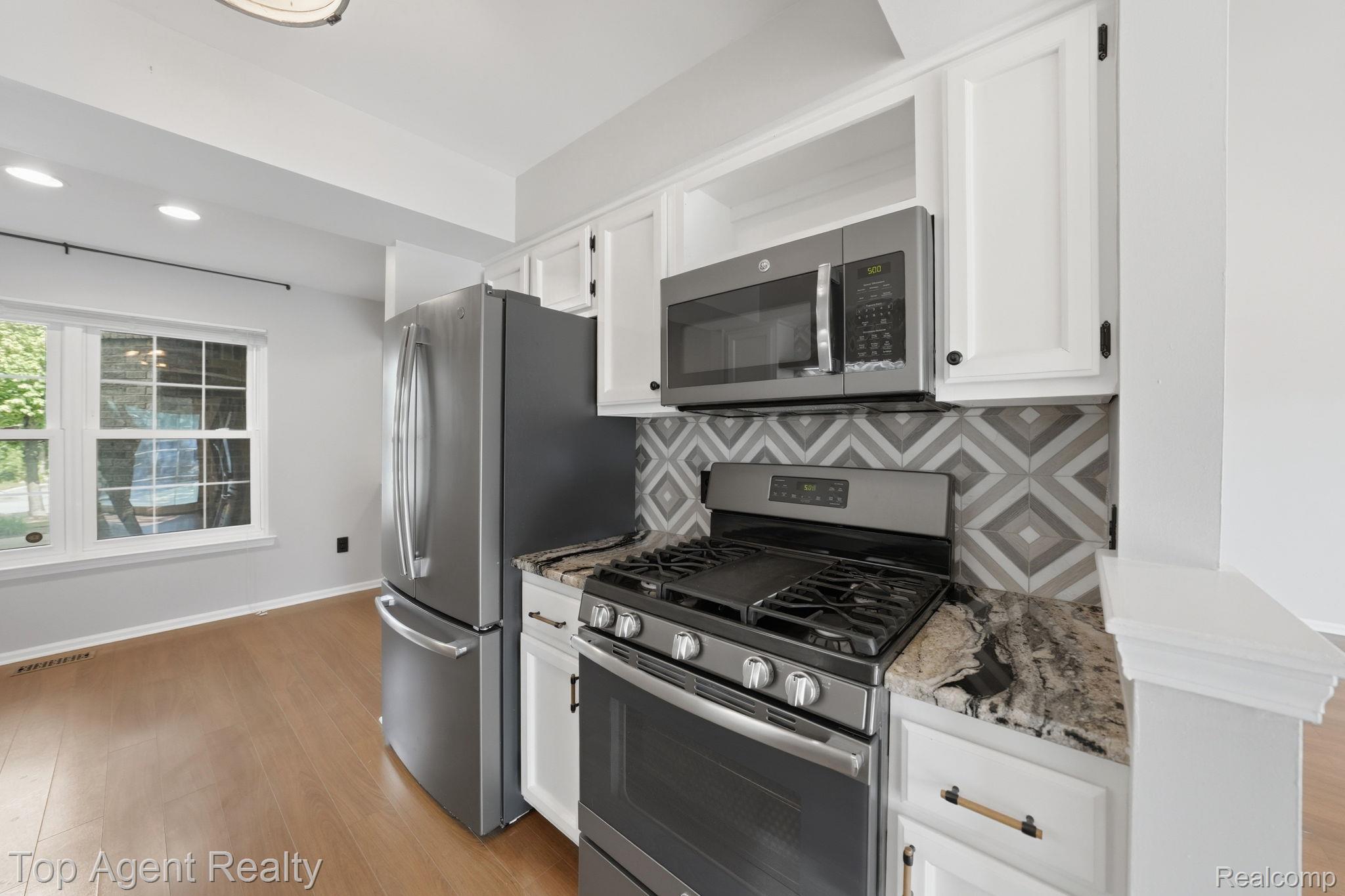 43835 Coachmaker Drive