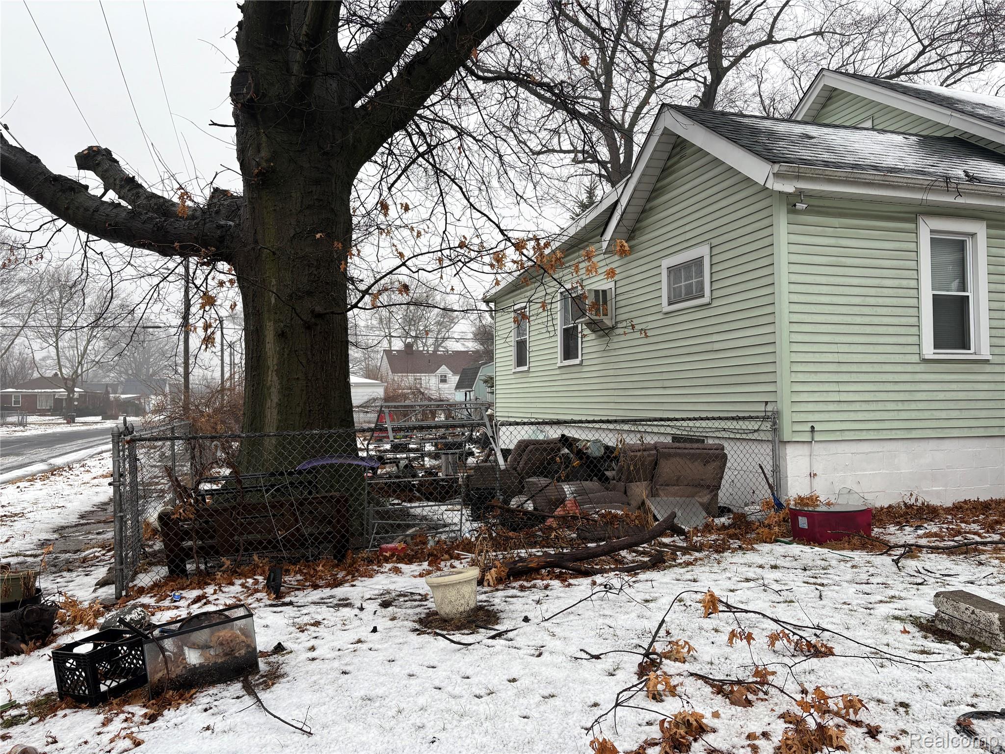 19307 Fleming Street