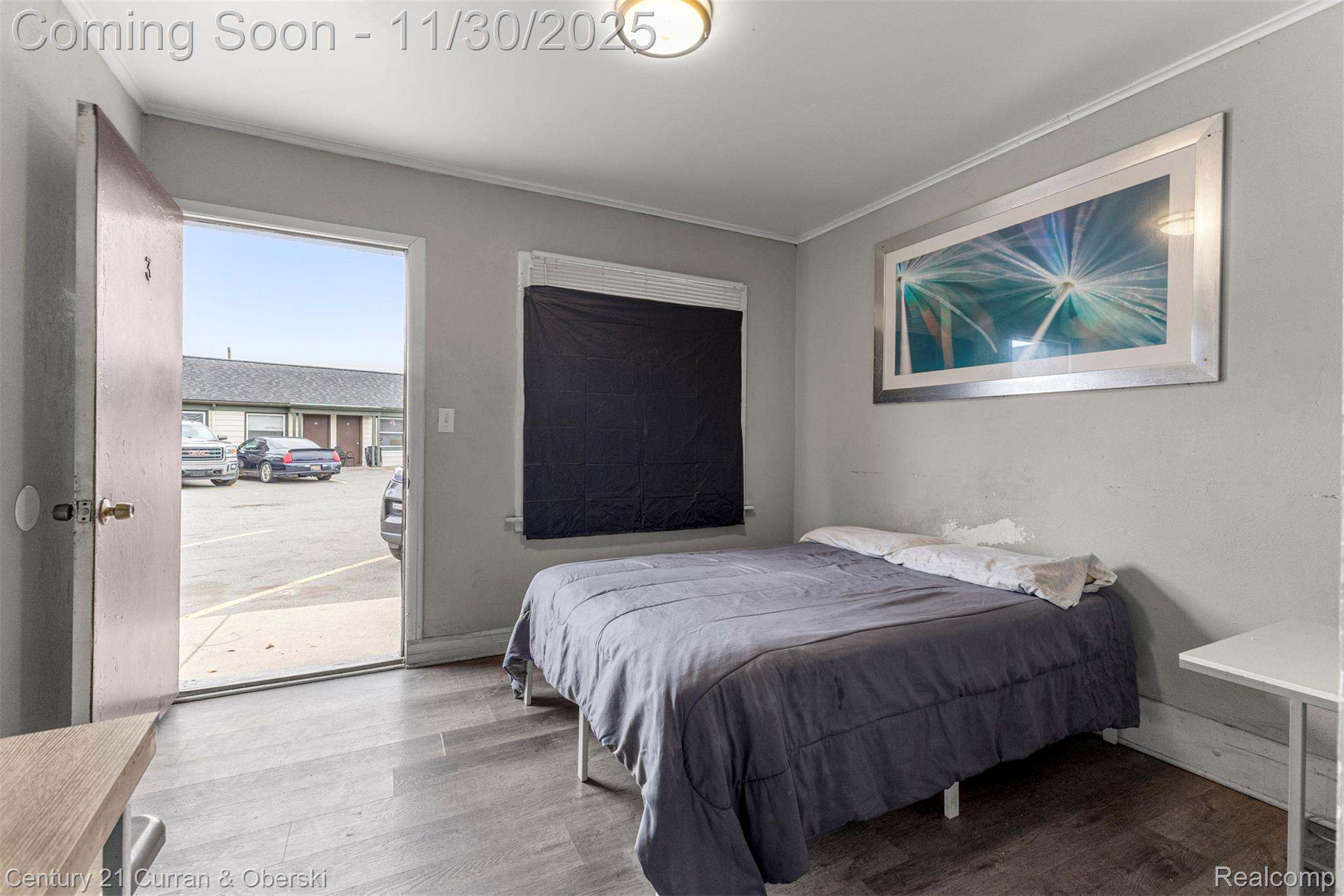 44784 Woodward Avenue