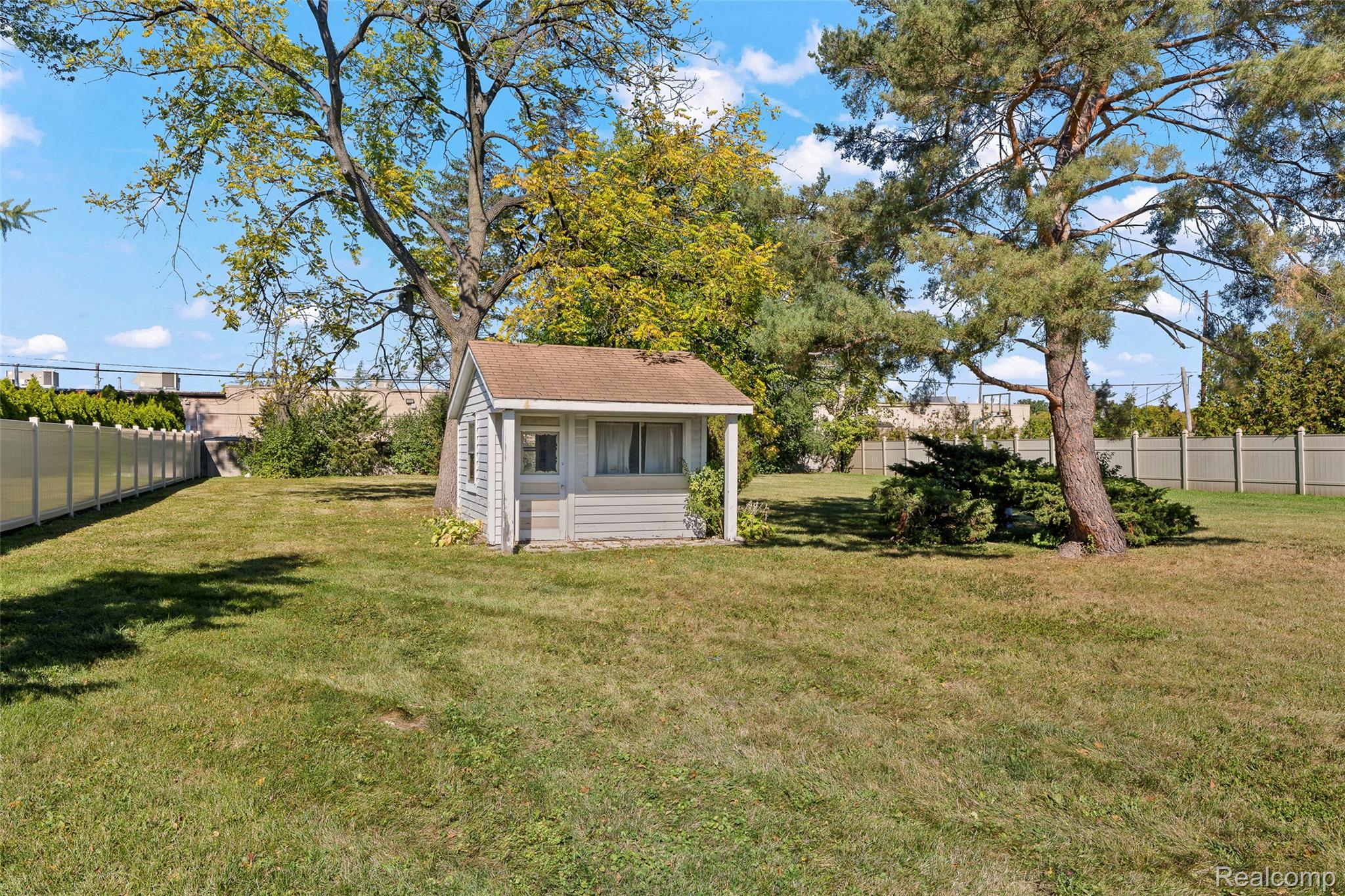 26444 Doxtator Street