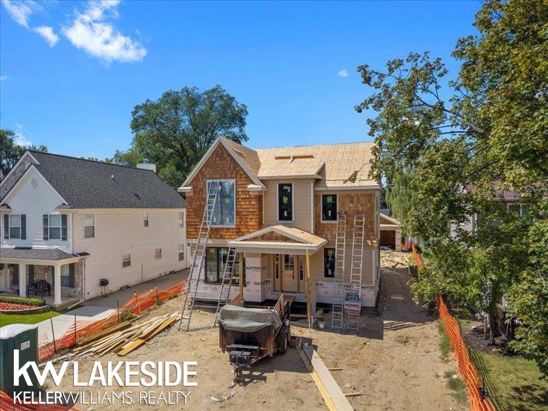 761 LOUNSBURY Avenue