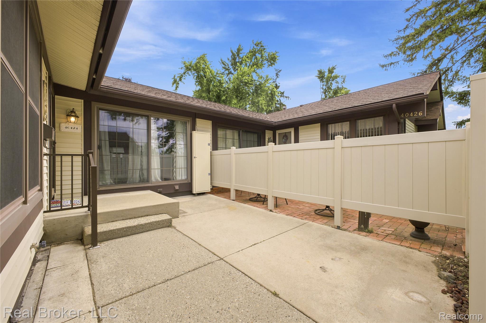 40424 Newport Drive 73