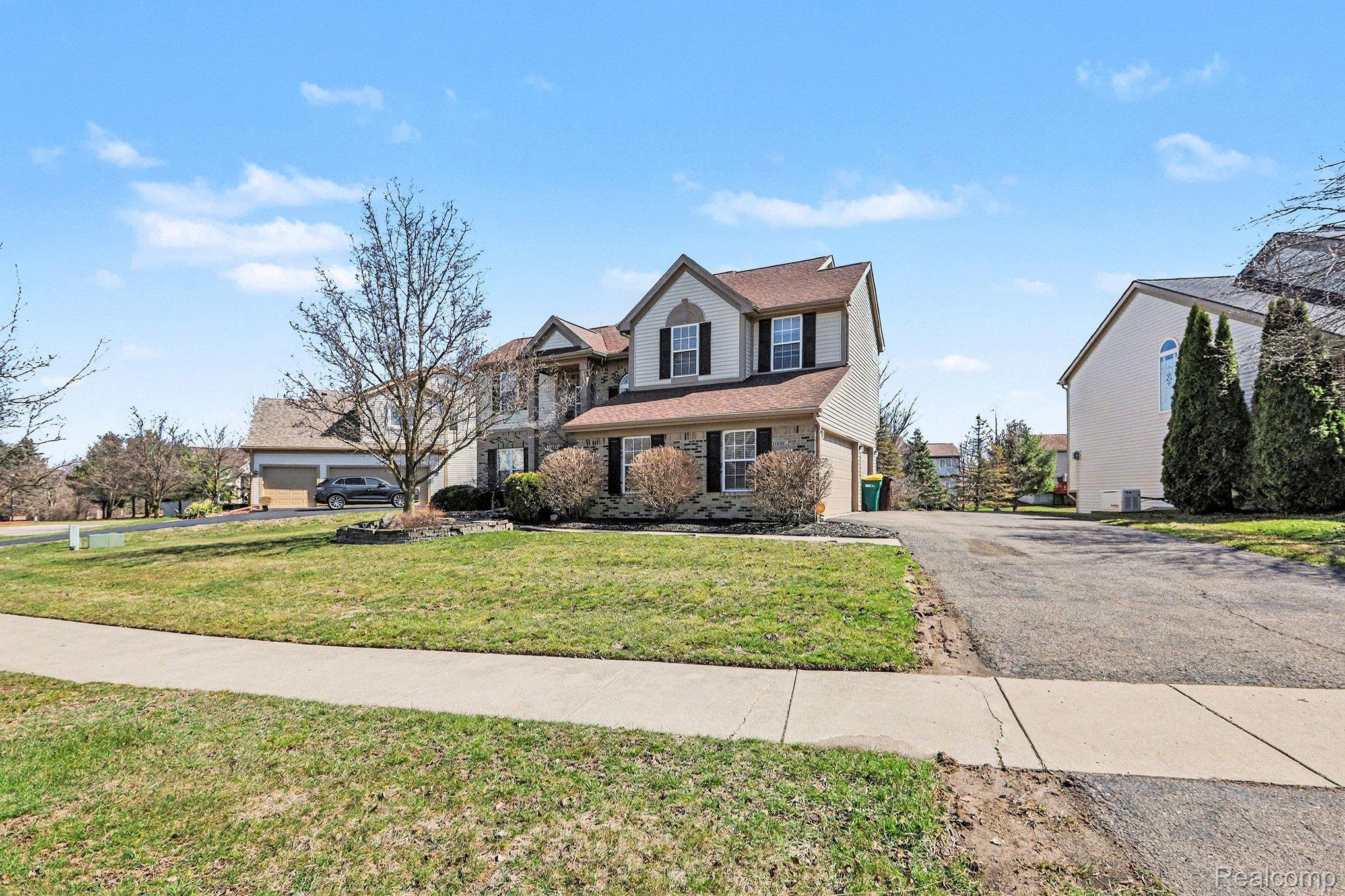 13805 Pond Bluff Drive