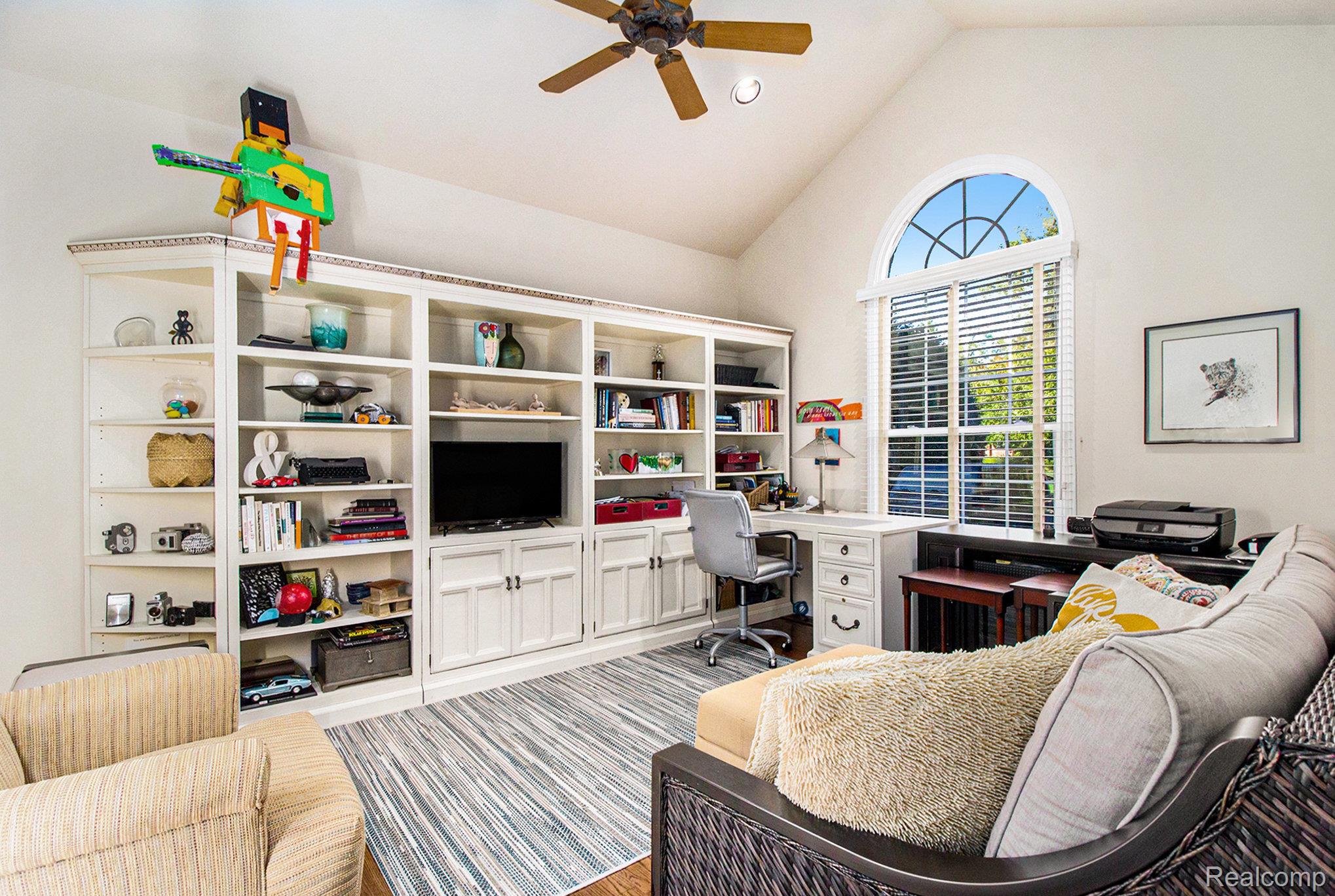 35609 Bradford Court