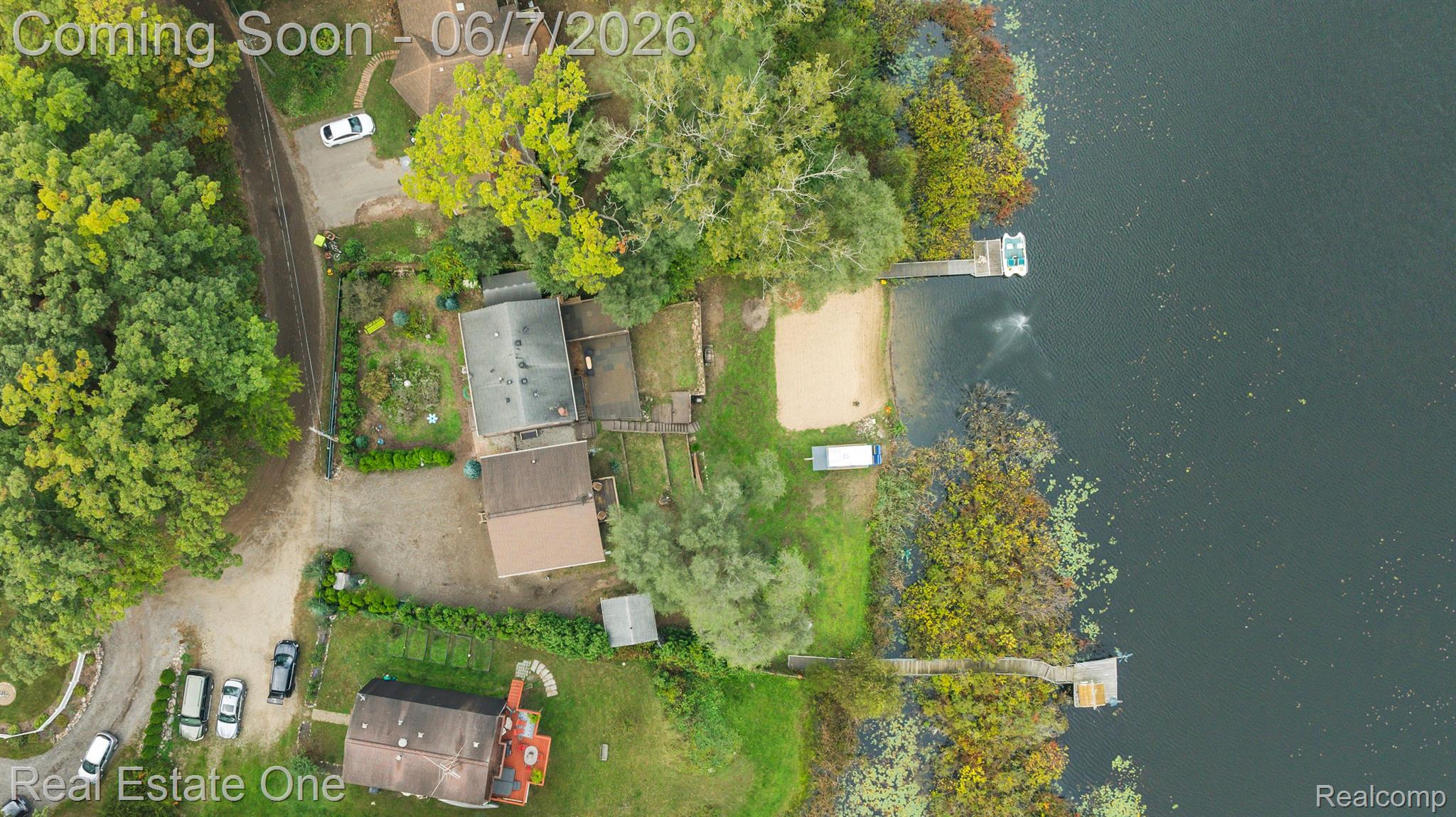 200 E CANYON Drive