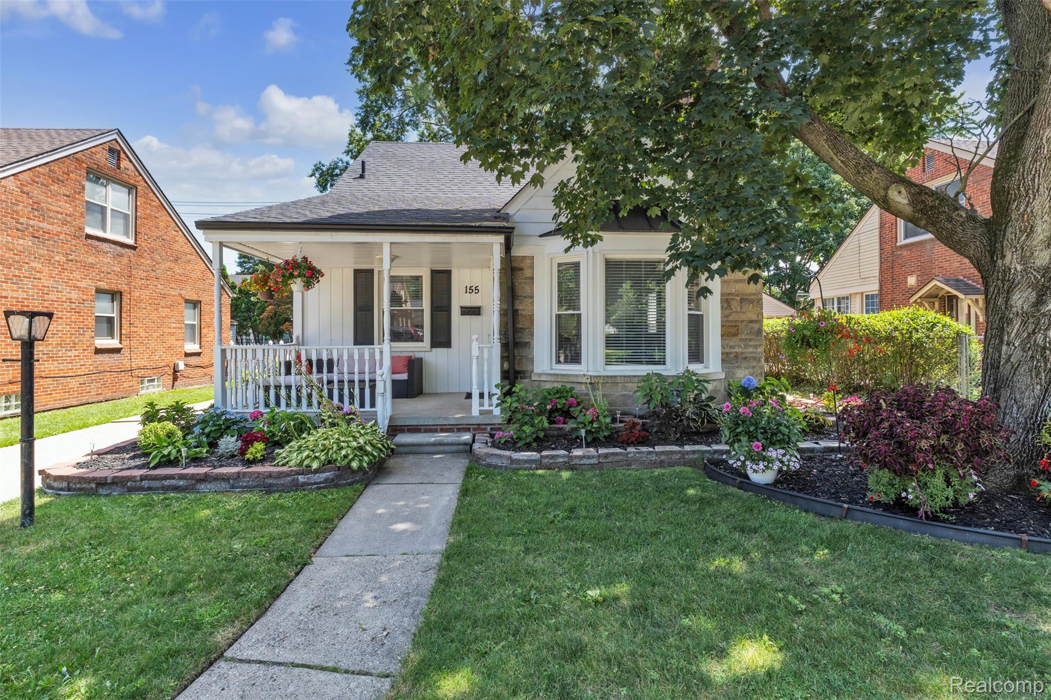 155 Beechmont Street