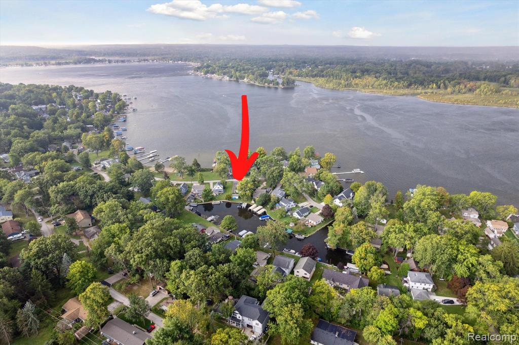 11637 Algonquin Drive