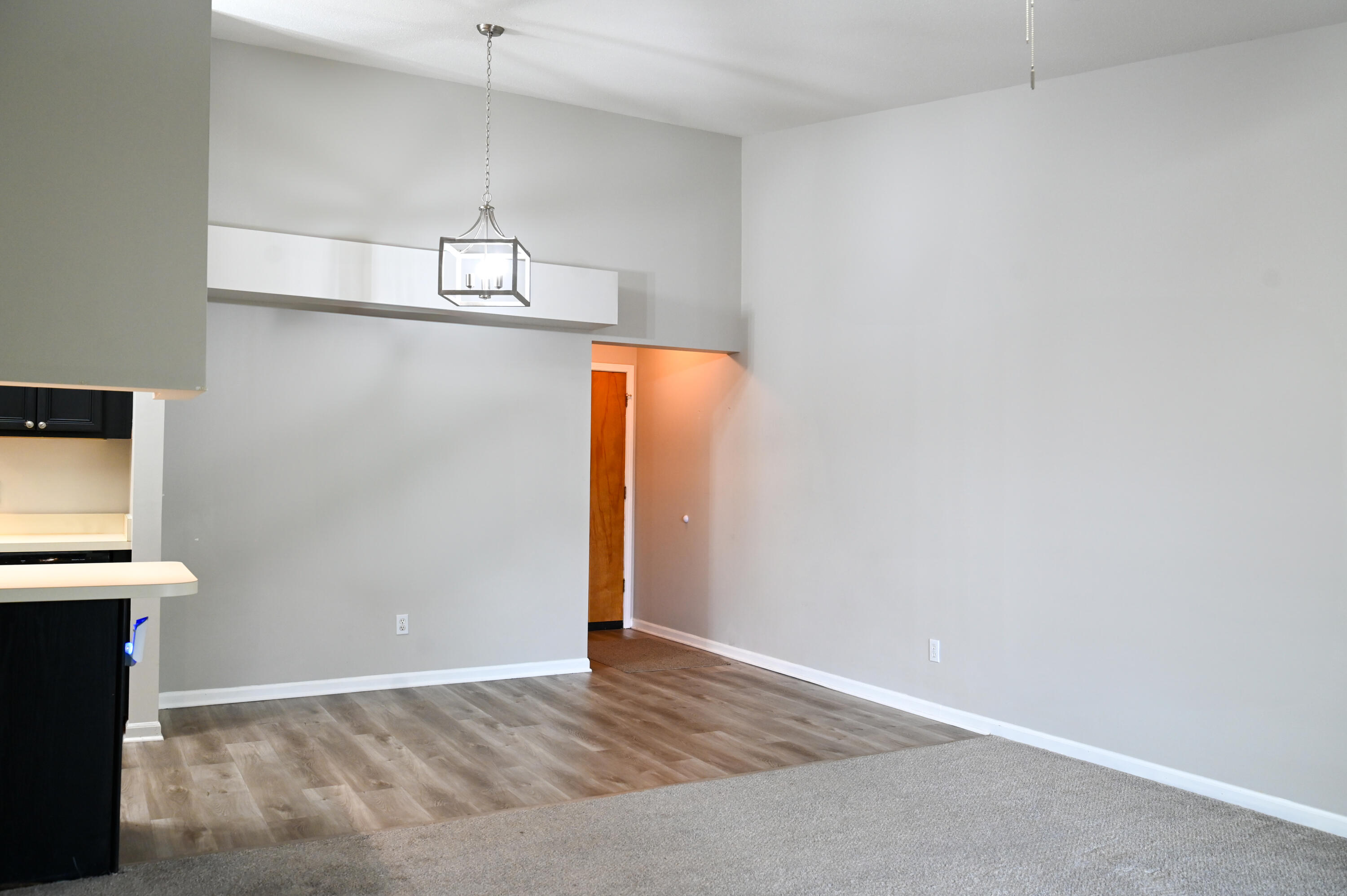 45762 Prairiegrass Court 7