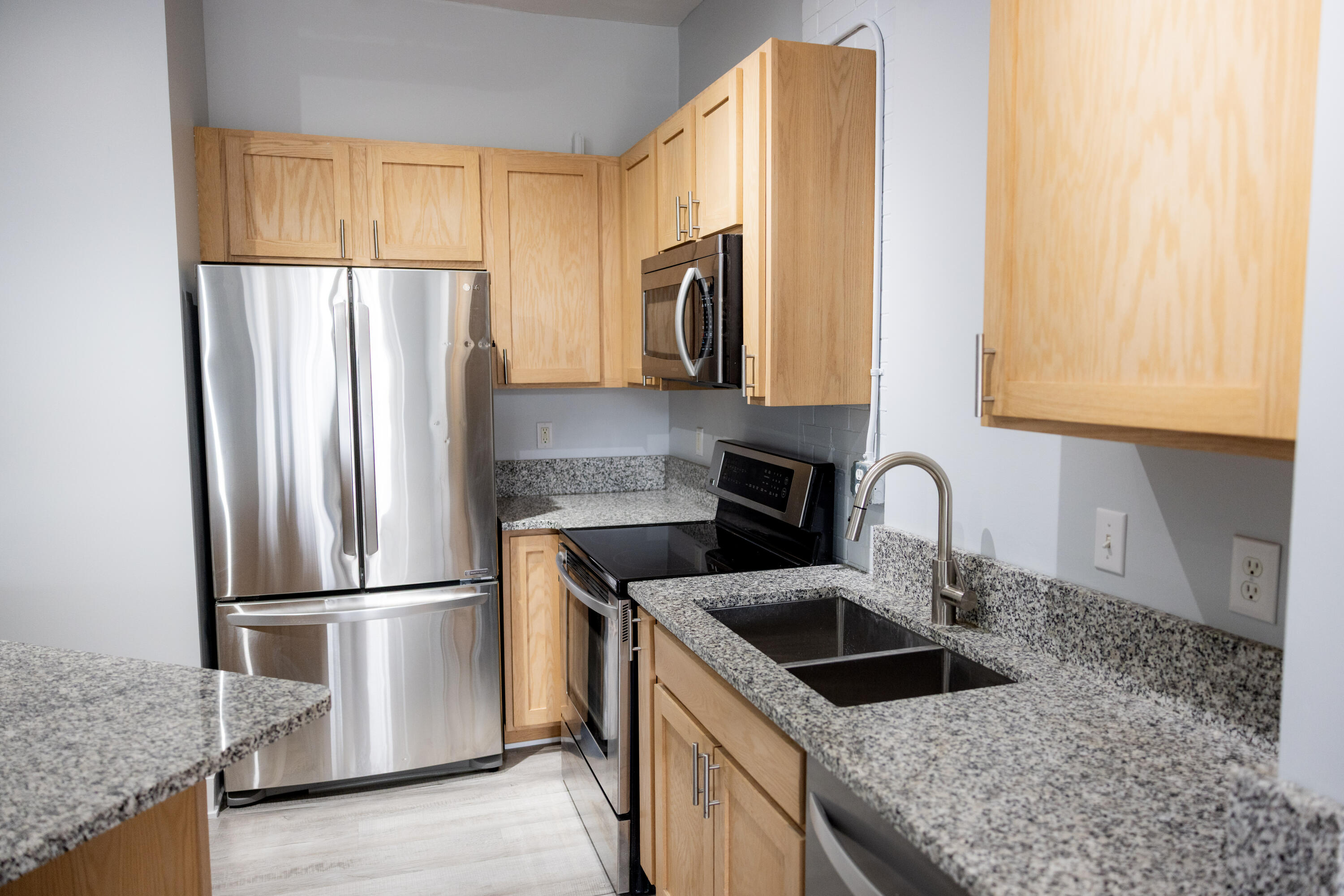 600 NW Broadway Avenue NW 118