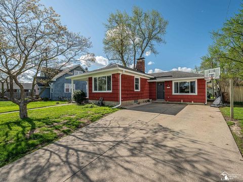 318 E Grove Street Monroe City MI 48162