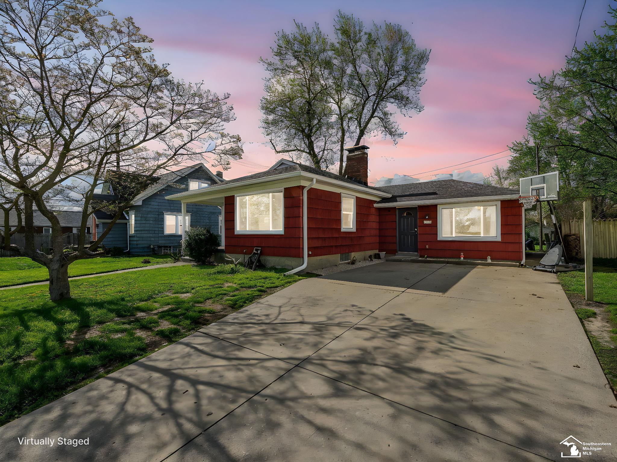 318 E Grove Street