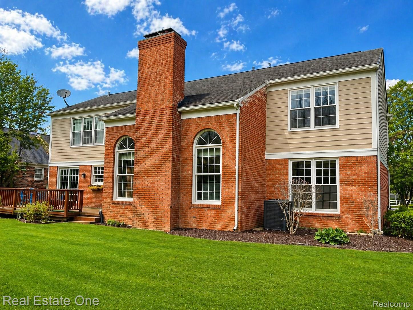 37917 Glengrove Drive