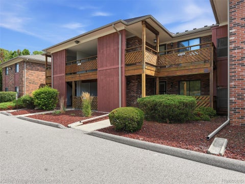 Photo for 16490 Clarkson Drive 55