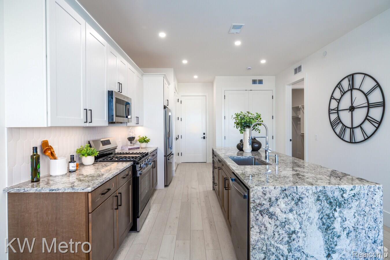 120 E Liberty Street 203