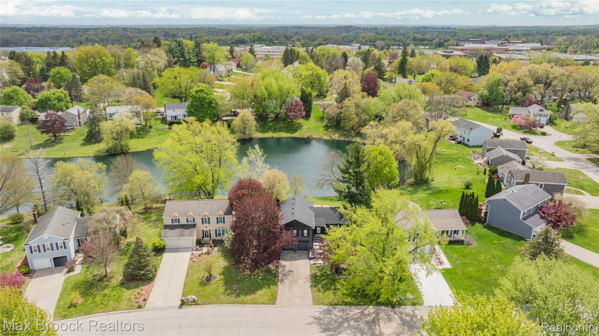 34904 Bunker Hill Drive