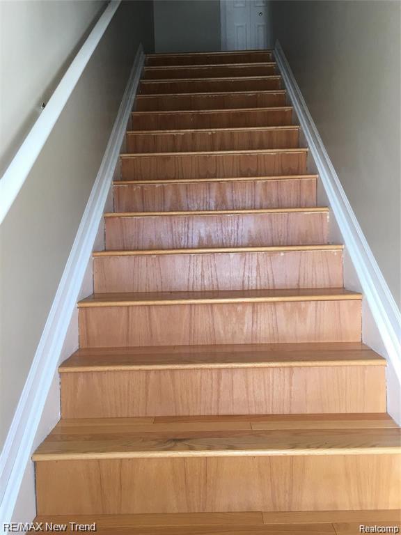 39854 Rockcrest Circle