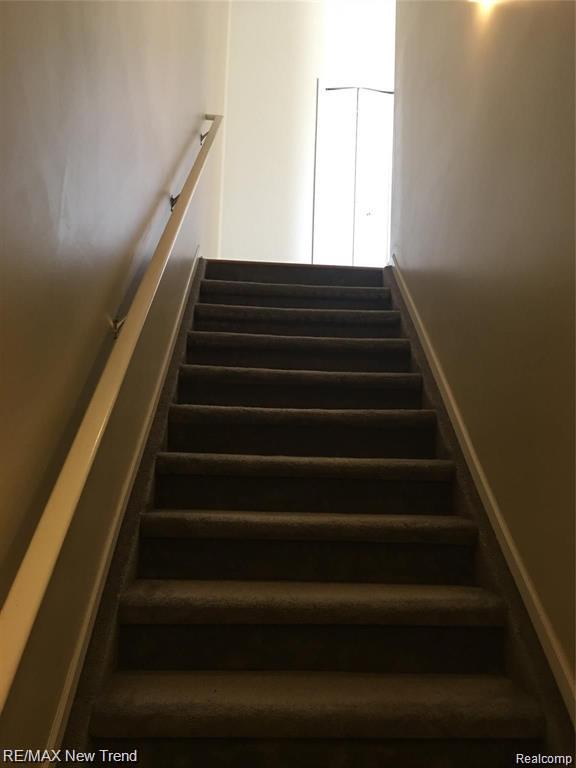 39854 Rockcrest Circle