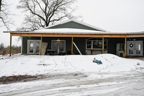 8492 Gibson Avenue Garfield Township MI 48632