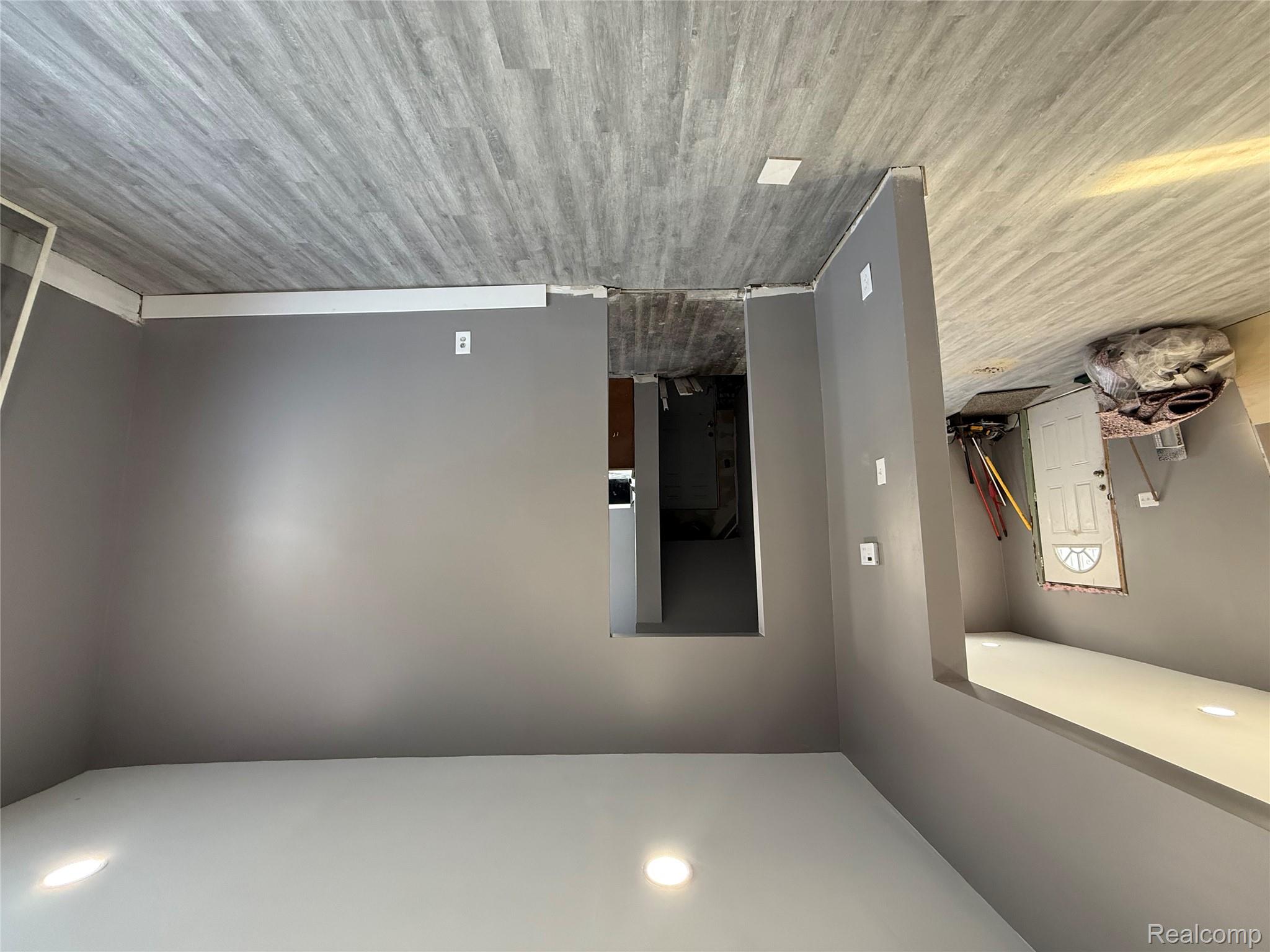 2474 Sturtevant Street