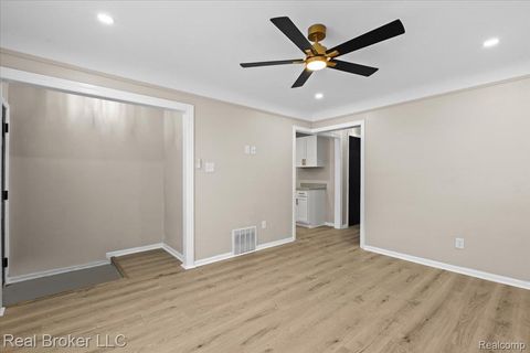 Tiny photo for 20309 Gilchrist Street, Detroit City, MI 48235 (MLS # 20251059819)