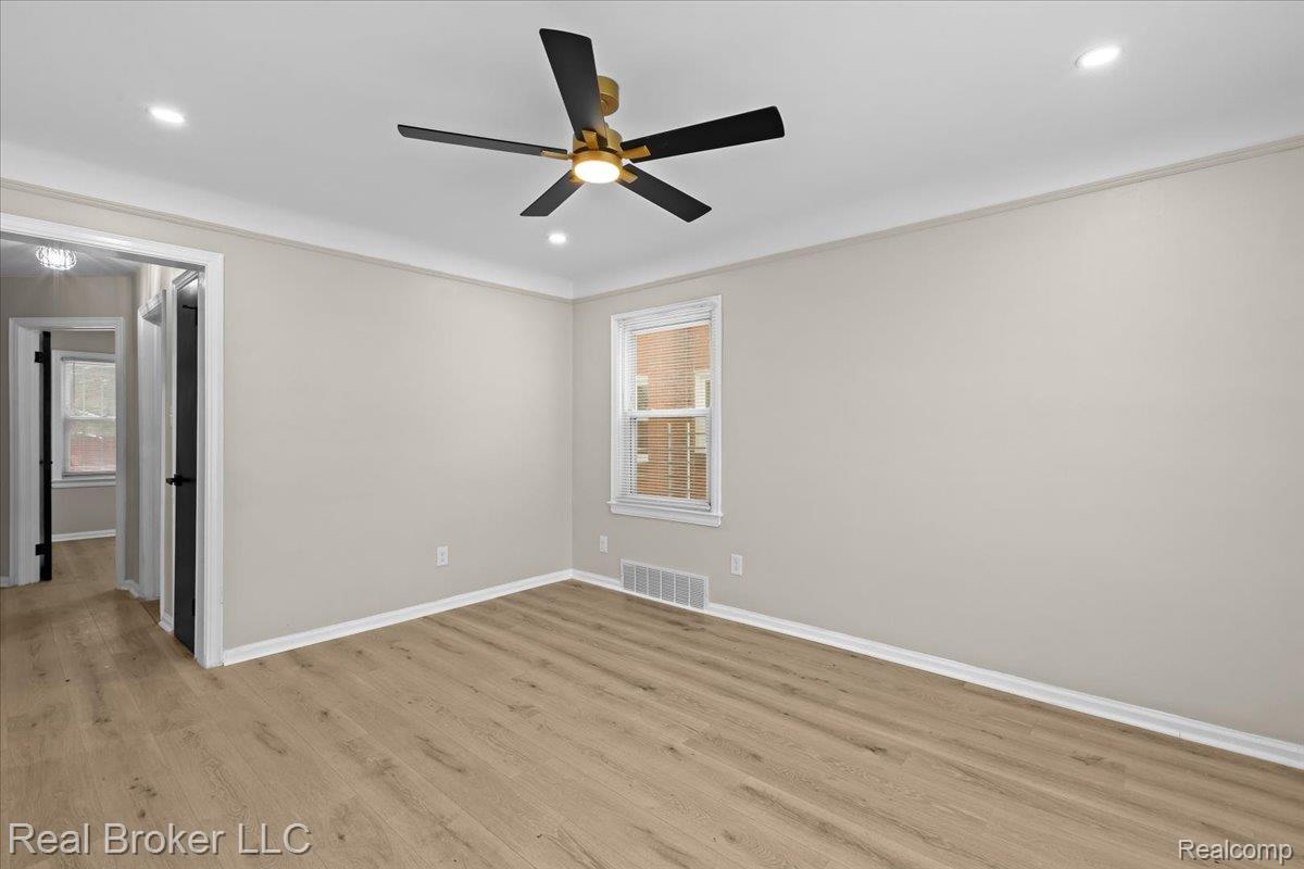 20309 Gilchrist Street