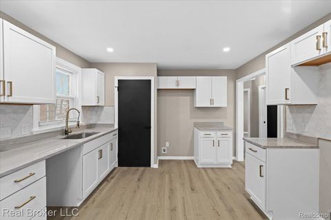 Tiny photo for 20309 Gilchrist Street, Detroit City, MI 48235 (MLS # 20251059819)