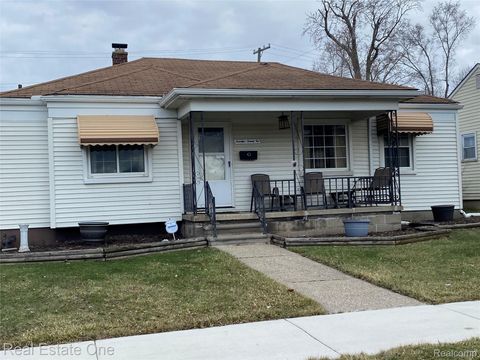 1772 Richmond Avenue Lincoln Park City MI 48146