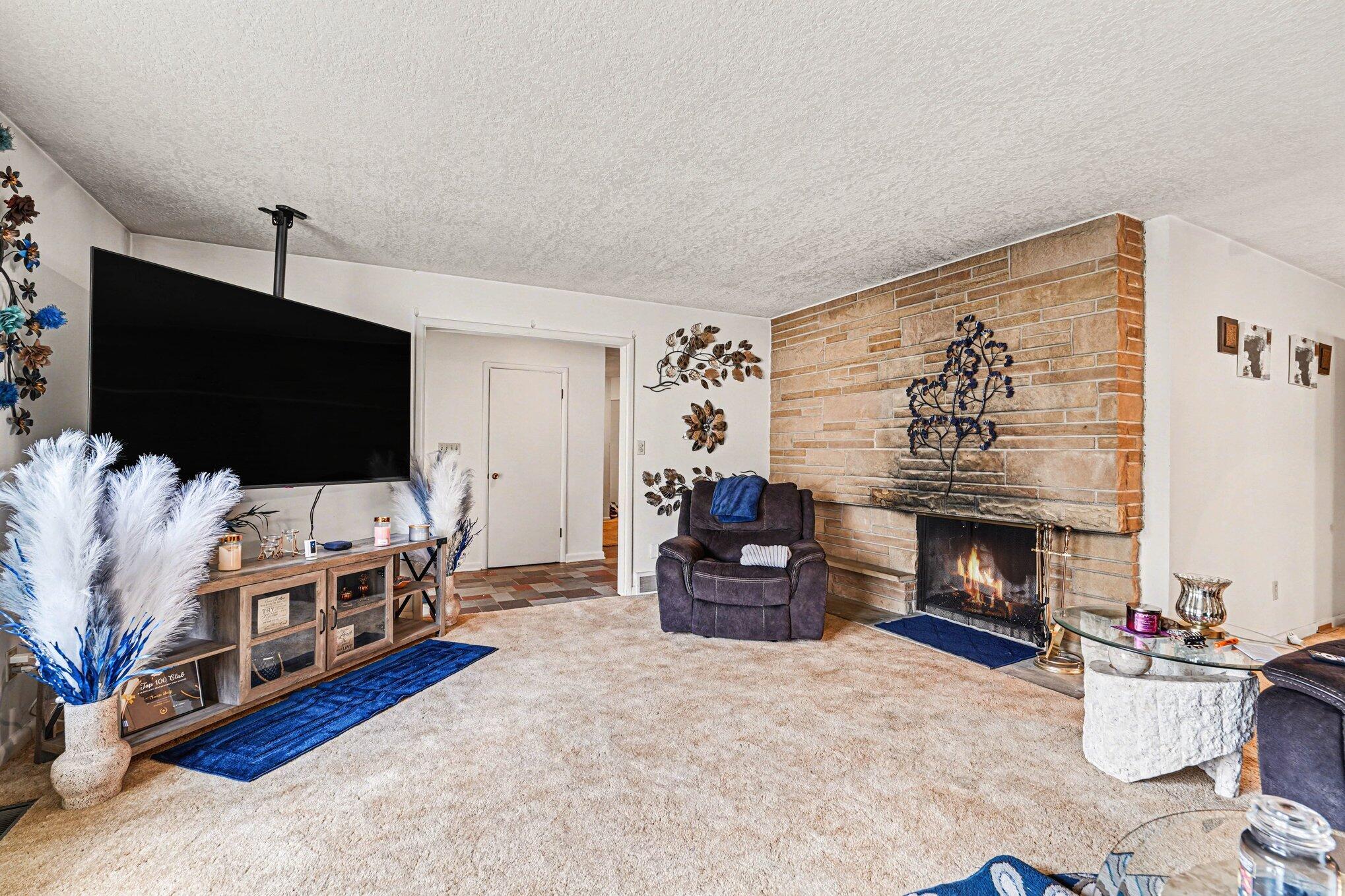 145 Pleasantview Drive