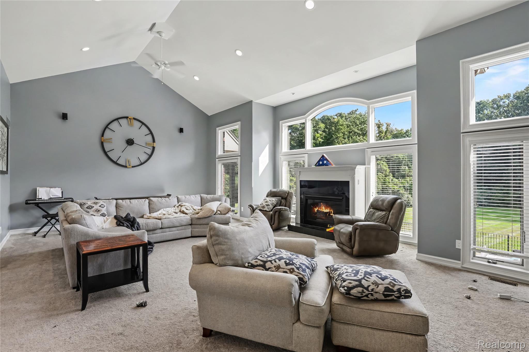 2442 Meadow Court