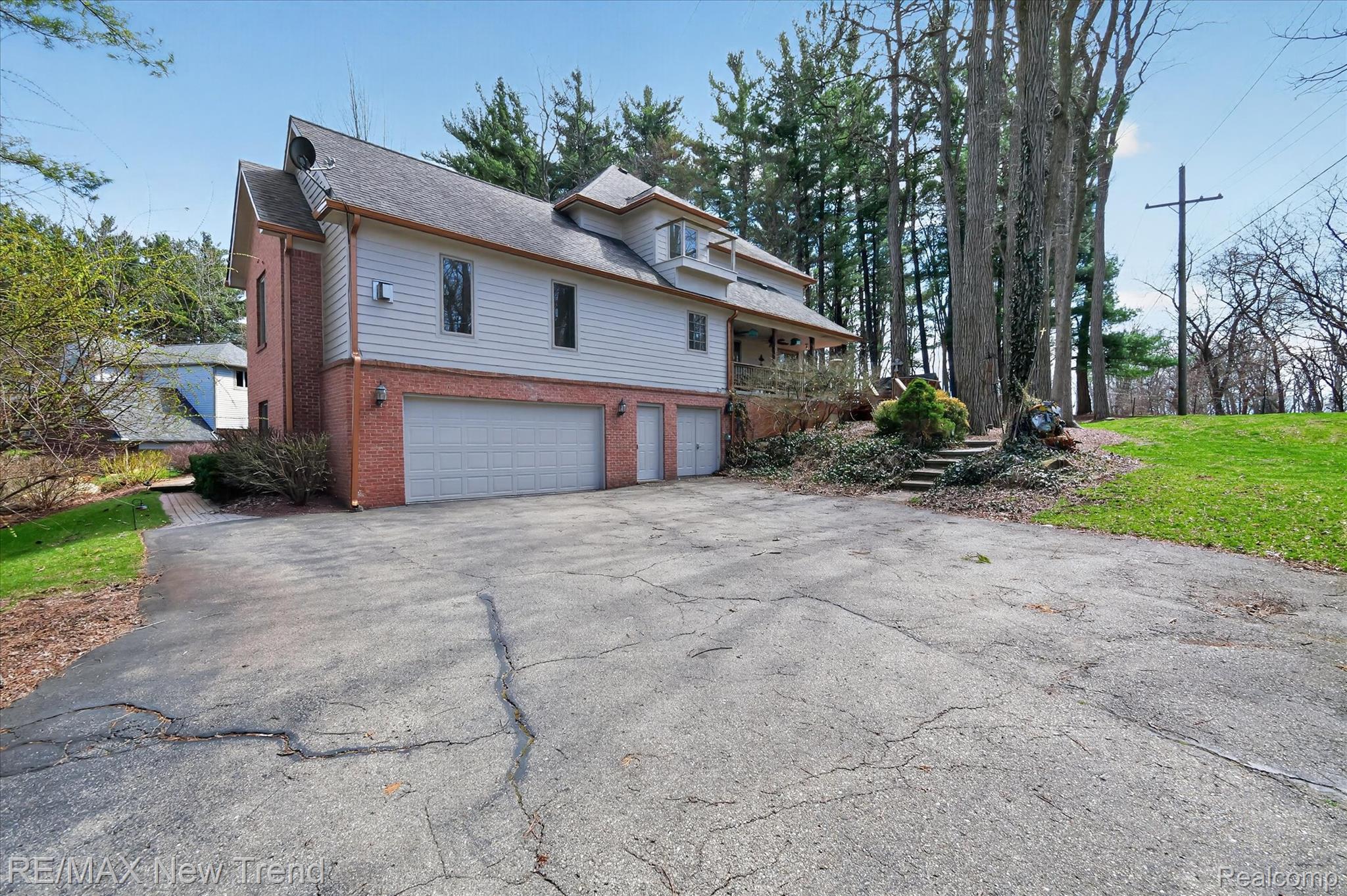 5721 Coralwood Court