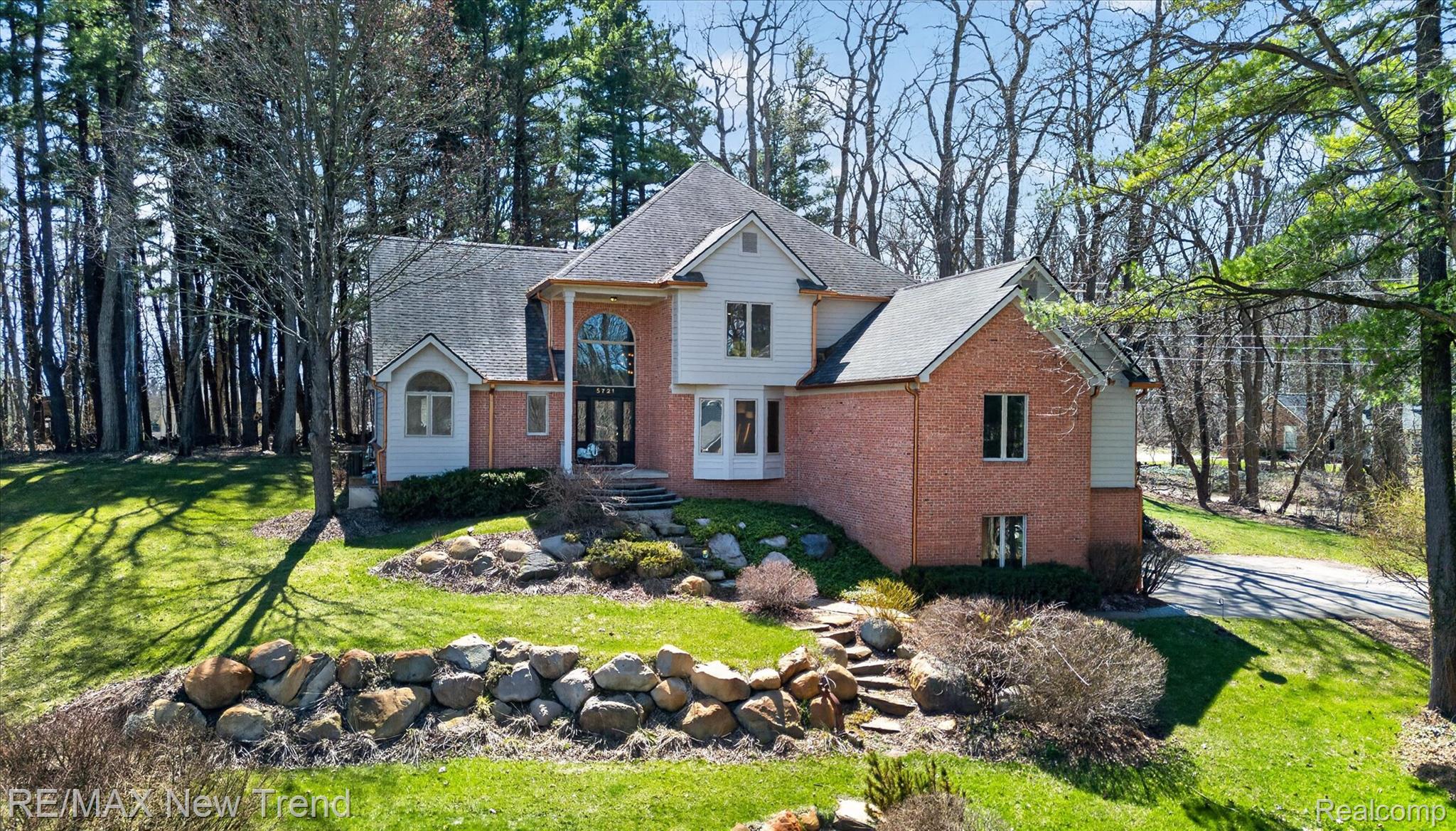 5721 Coralwood Court