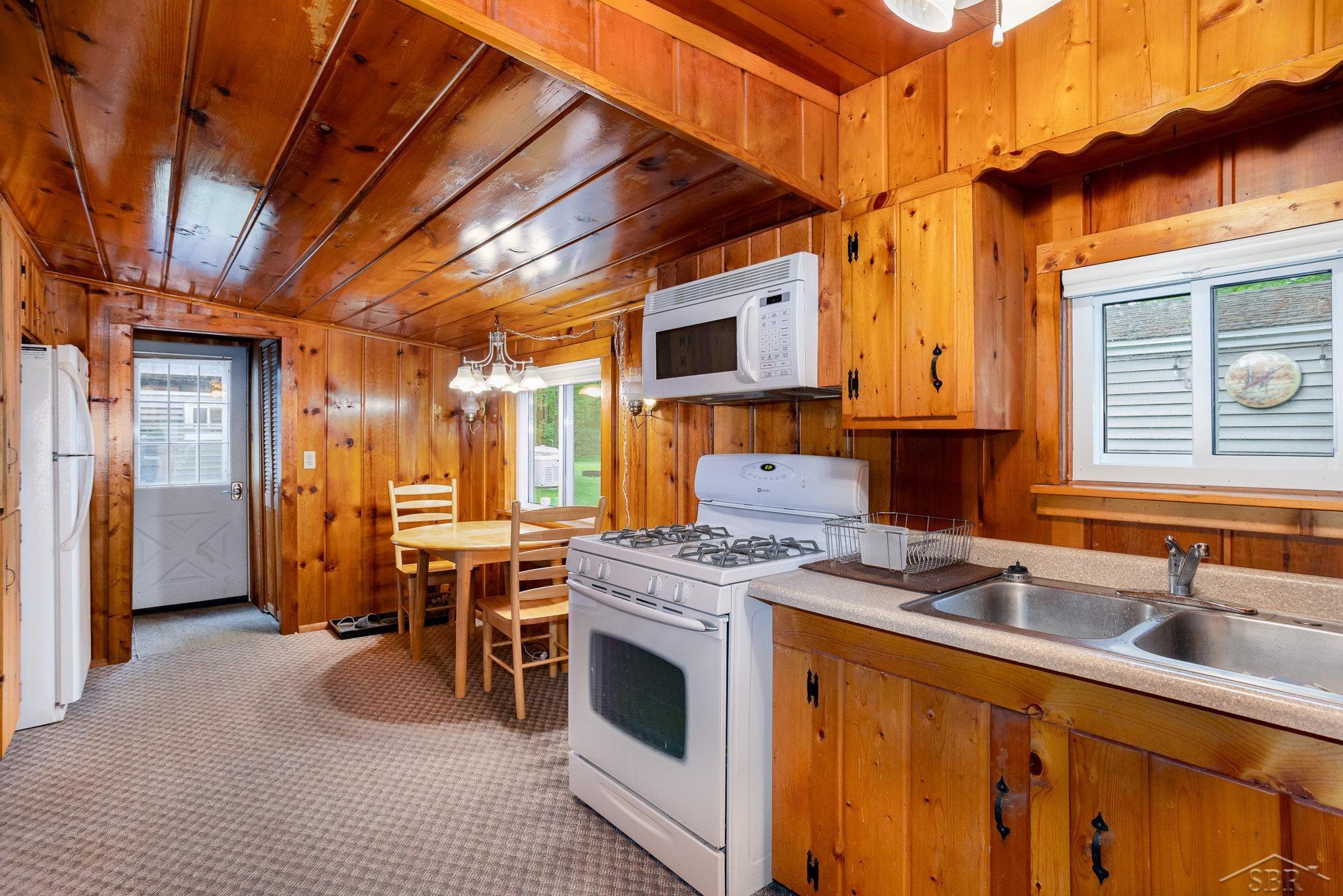 Lincoln Township, Michigan 48632, United States, 2 Bedrooms Bedrooms, ,1 BathroomBathrooms,Residential,Active,154984