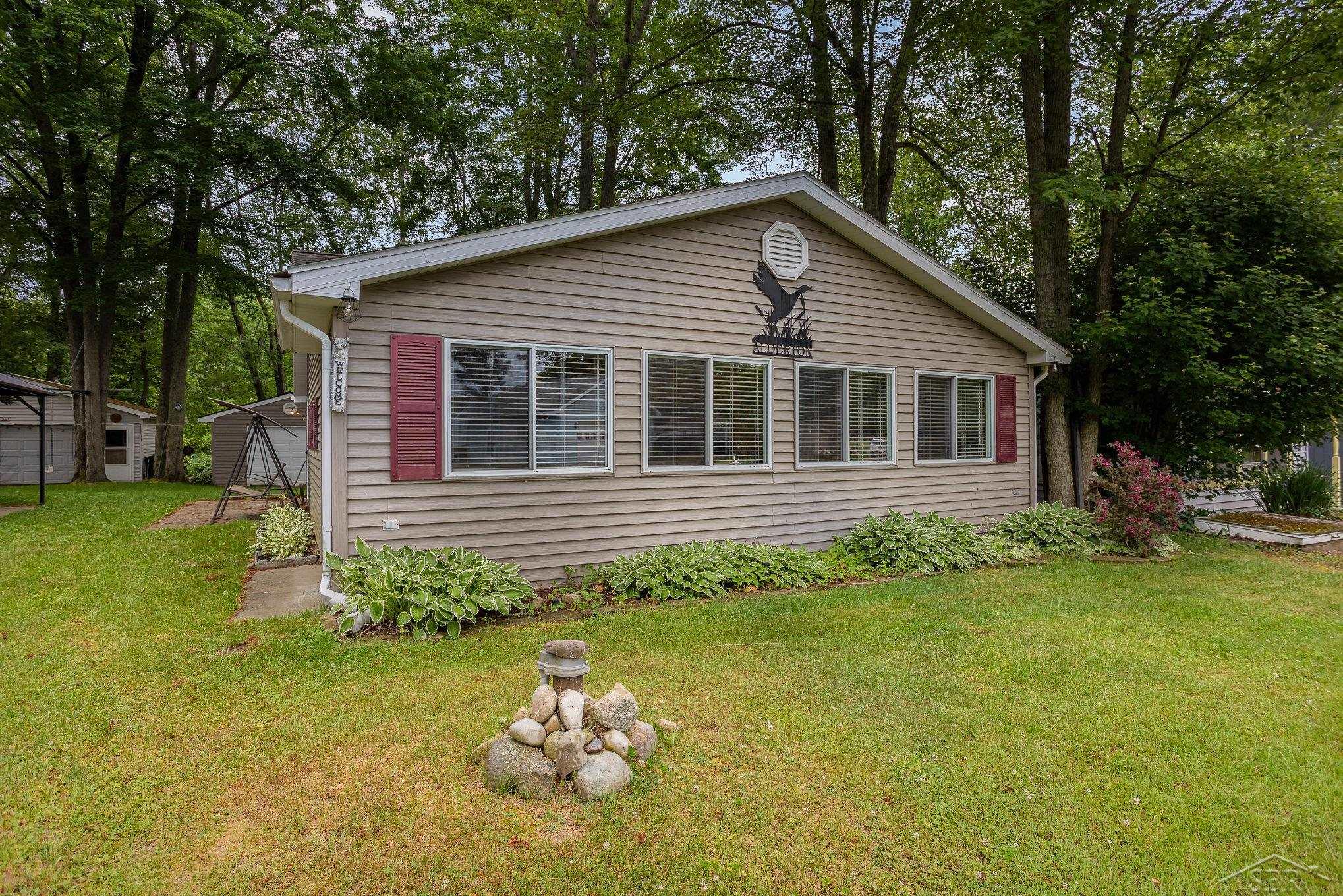 Lincoln Township, Michigan 48632, United States, 2 Bedrooms Bedrooms, ,1 BathroomBathrooms,Residential,Active,154984 Lincoln Township, Michigan 48632, United States, 2 Bedrooms Bedrooms, ,1 BathroomBathrooms,Residential,Active,154984