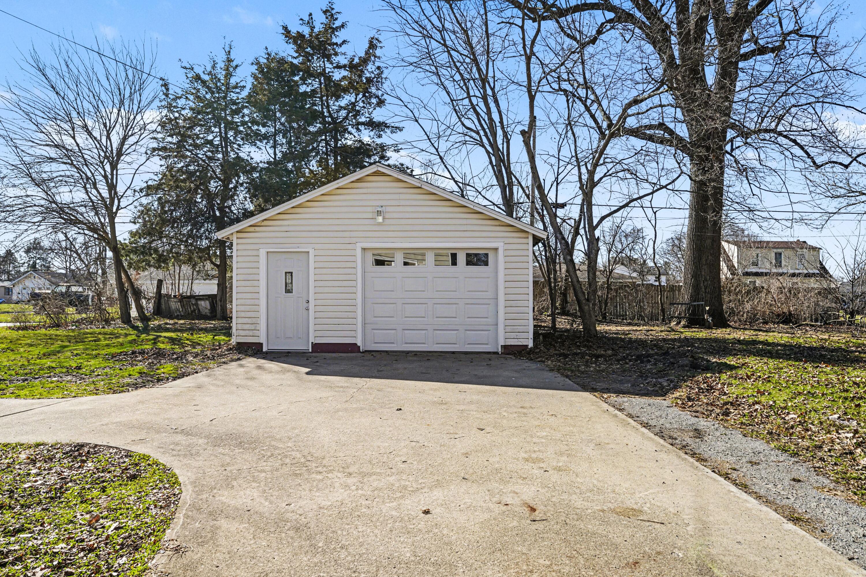 502 N Prospect Street