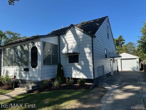 17175 Five Points Street Redford Charter Township MI 48240