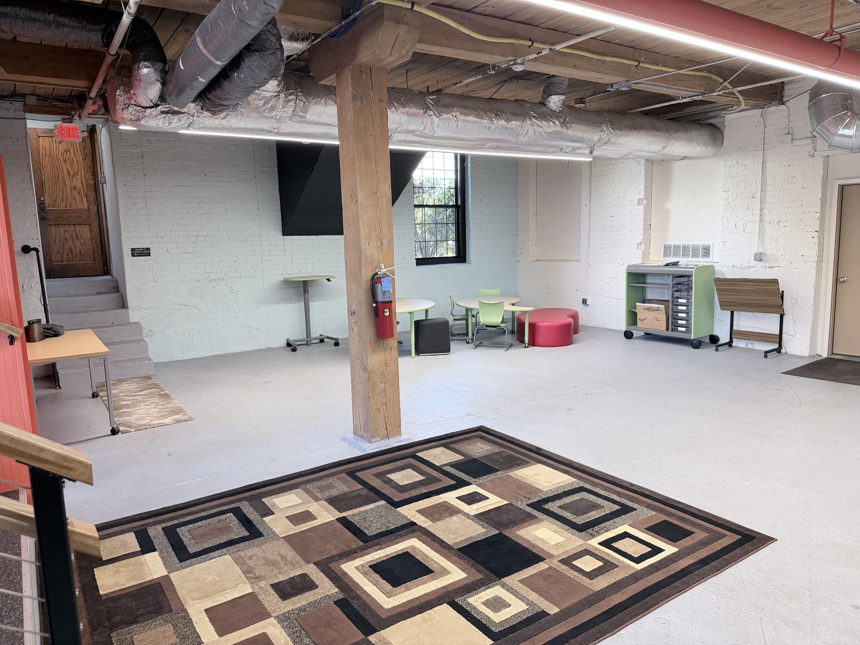 160 W Washington Avenue C