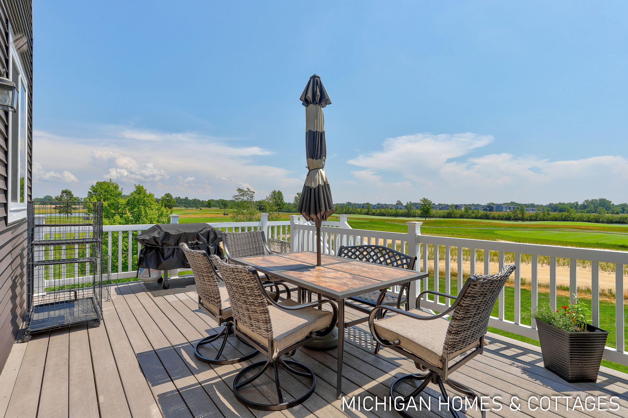 4401 Grand Point