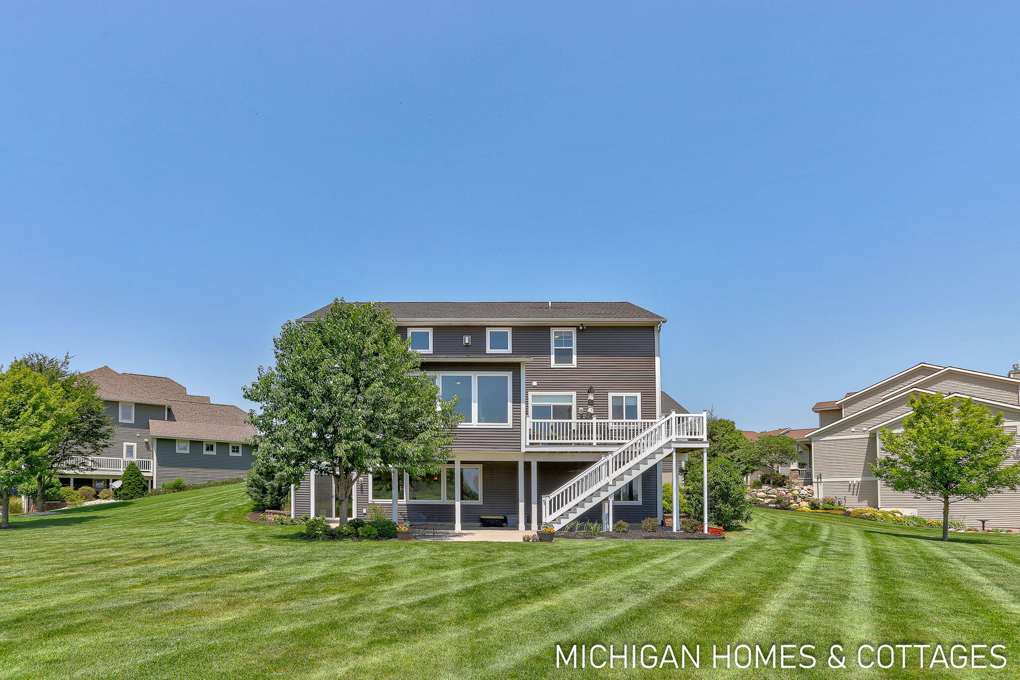 4401 Grand Point