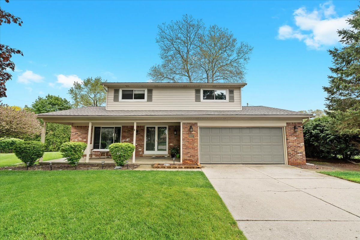6557 N TWINDALE