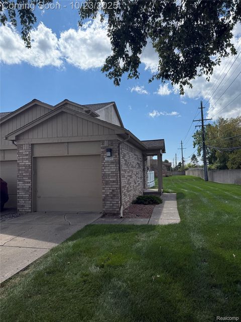 16974 Cristina Court Clinton Charter Township MI 48038